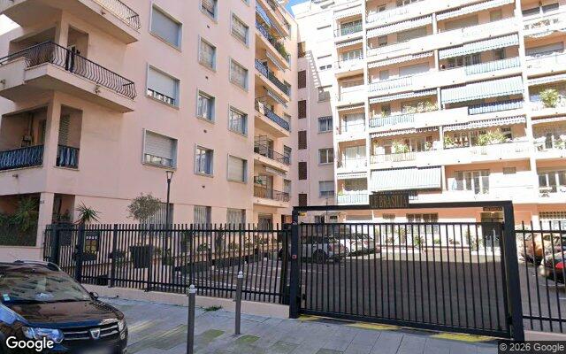 Façade : 13 -15 R Cais de Pierlas 6300 Nice, Nice